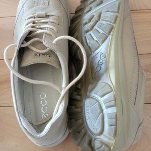 Ecco Ladies Shoes